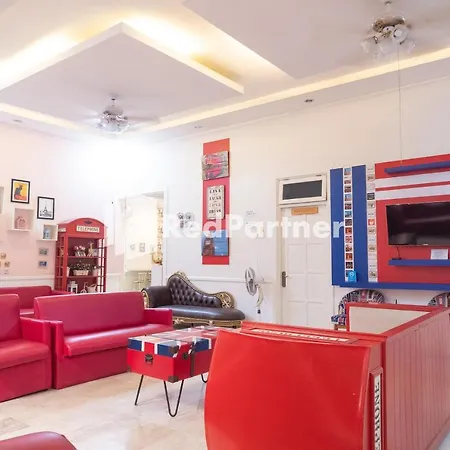 Londres Bed And Breakfast Redpartner Near Gembira Loka Zoo-2