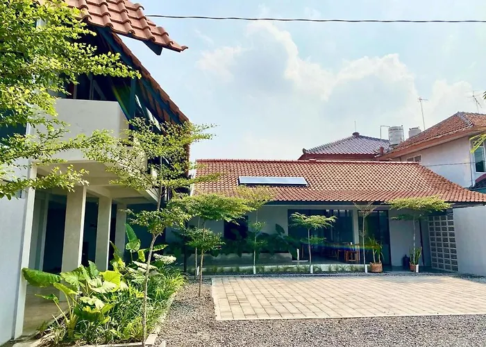 Fx Stay & Coffee Yogyakarta